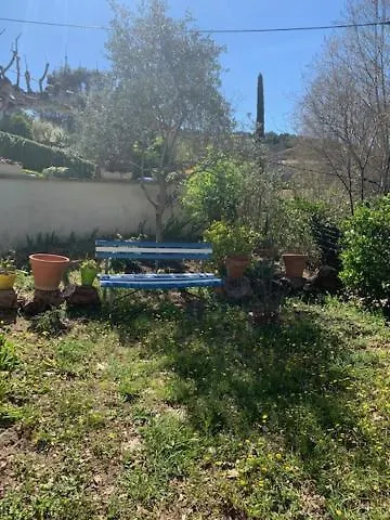 Appartement Le Jardin de Zé à Fontaine-de-Vaucluse 0*,  France